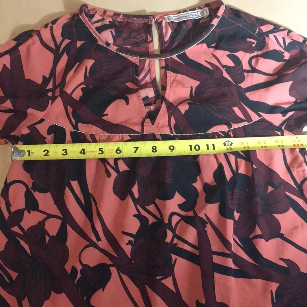 SOLD Abercrombie & Fitch Cold Shoulder Floral Long Sleeve Top Pink Sz XS - Picture 11 of 11